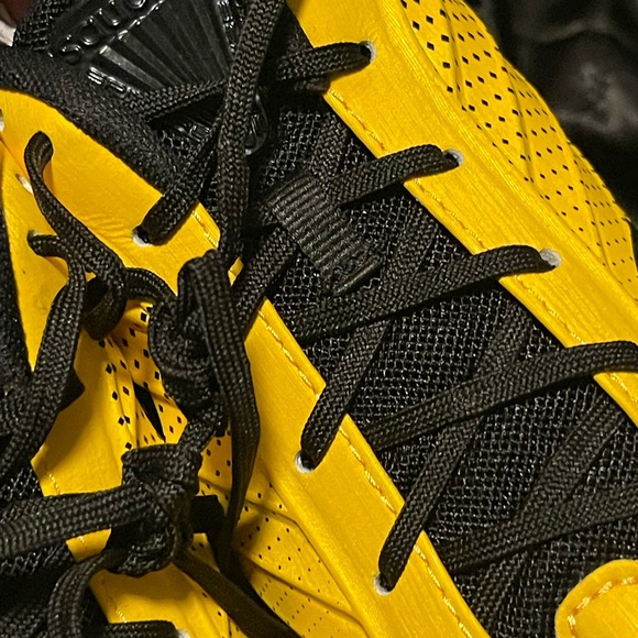 Saucony Women's Field Shoes - Black and Yellow - Picture 4 of 6